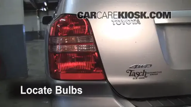 2002 Toyota Highlander Limited 3.0L V6 Lights Tail Light (replace bulb)